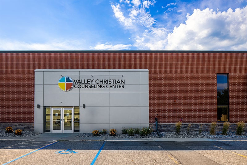 Front entrance at Valley Christian Counseling Center